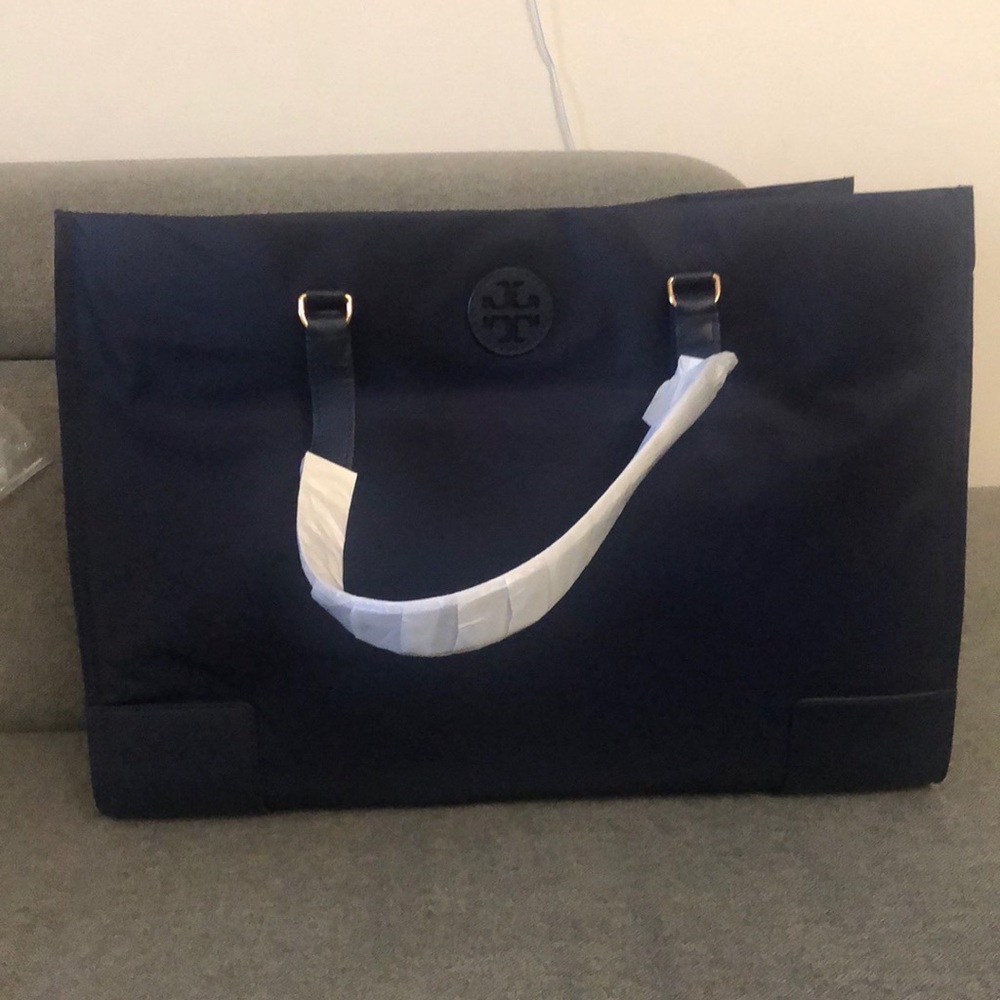 Tory burch navy blue